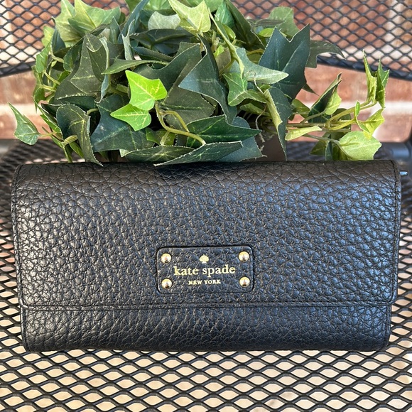 KATE SPADE ♠️ Bay Street Sandra Black Leather Wallet 🪪 - Picture 2 of 16